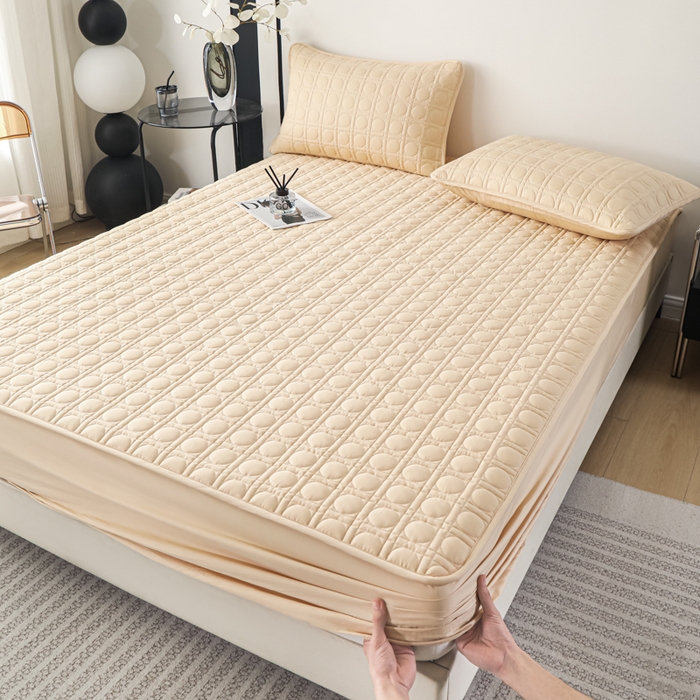 91家纺网 家纺一手货源 找家纺 佳笠家居 2025新款全棉纯棉夹棉床笠四季通用席梦思保护套床罩-初见系列 卡其色