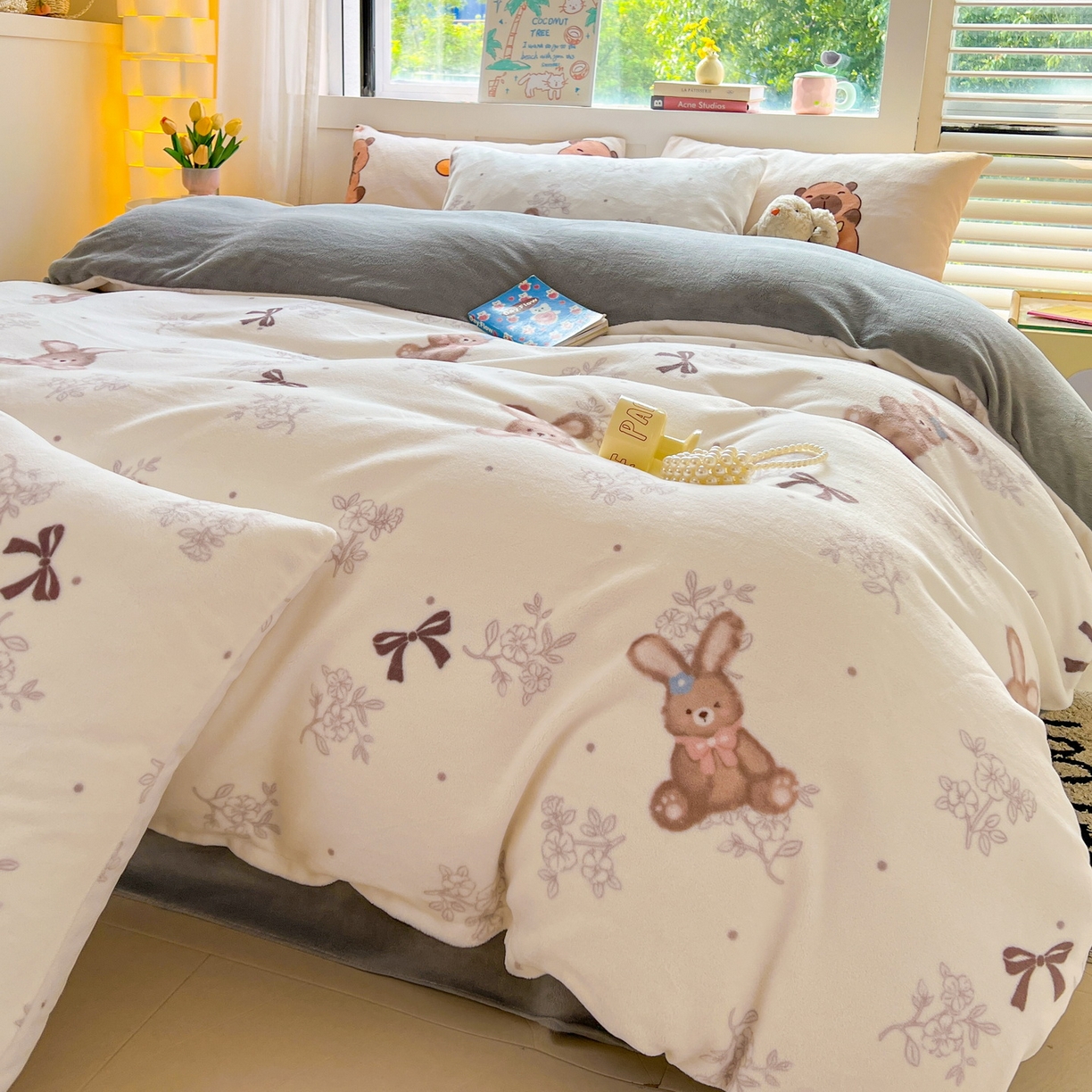 91家纺网 家纺一手货源 找家纺 LIFE.丽芙 2025秋冬新款A类牛奶绒加厚保暖单被套 花环小兔