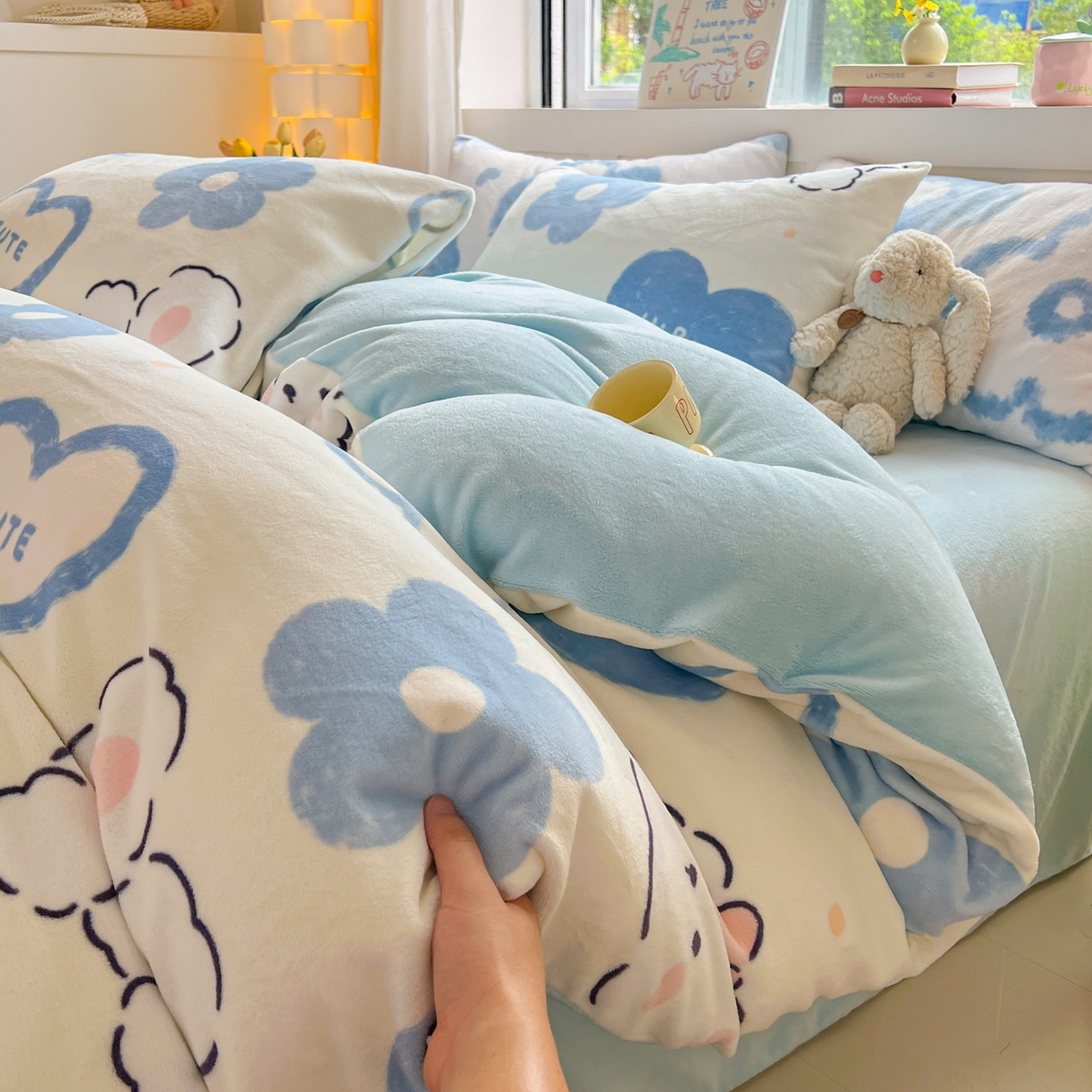 91家纺网 家纺一手货源 找家纺 LIFE.丽芙 2025秋冬新款A类牛奶绒加厚保暖单被套 爱心小宠-蓝