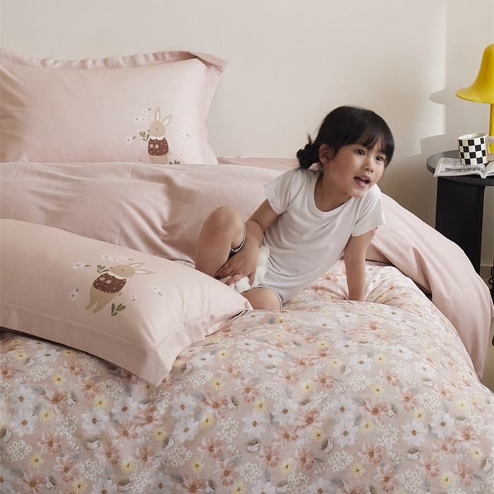 91家纺网 家纺一手货源 找家纺 由丽2025新款卡通磨毛印花四件套（控价券后不低于小号190，标准210，加大225） 知槿