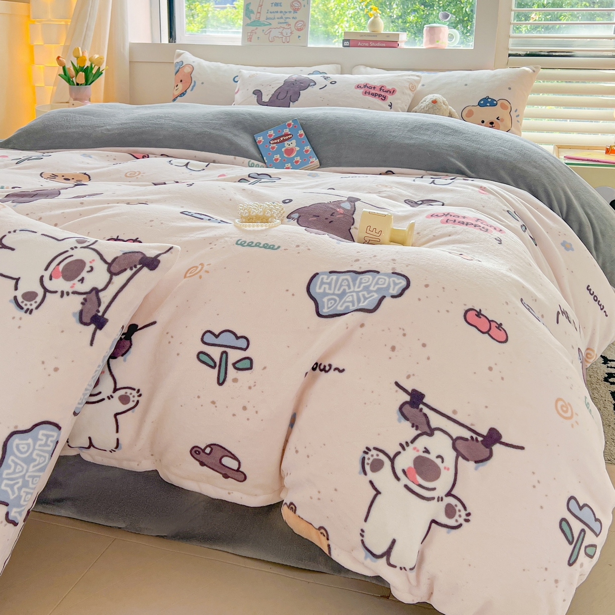 91家纺网 家纺一手货源 找家纺 LIFE.丽芙 2025秋冬新款A类牛奶绒加厚保暖单被套 萌喵酷狗