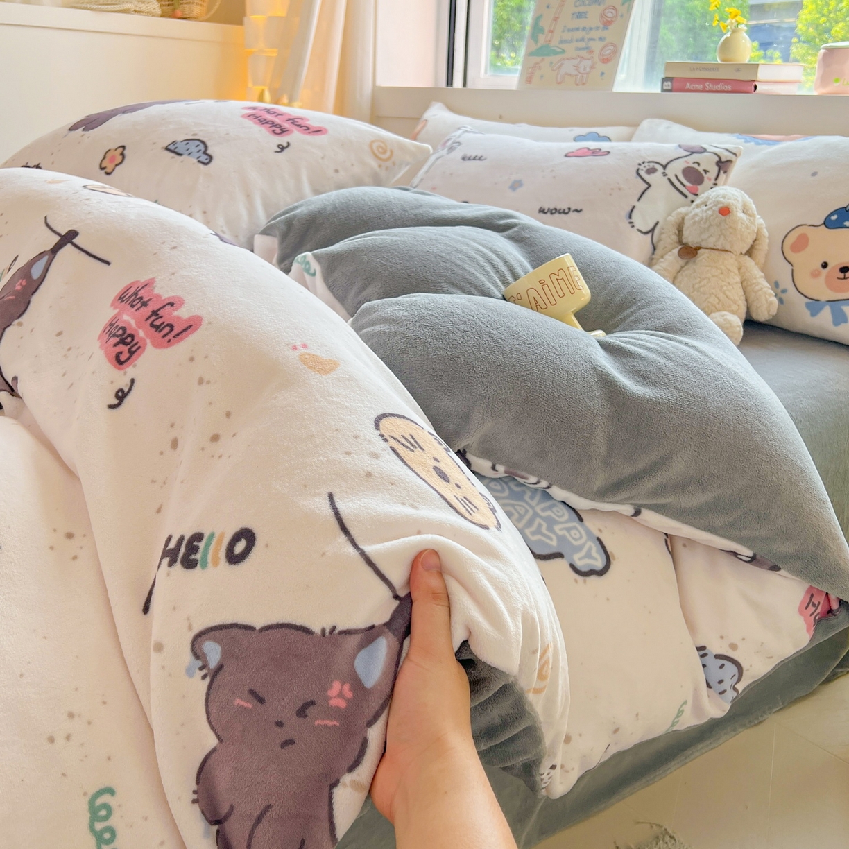 91家纺网 家纺一手货源 找家纺 LIFE.丽芙 2025秋冬新款A类牛奶绒加厚保暖单被套 萌喵酷狗