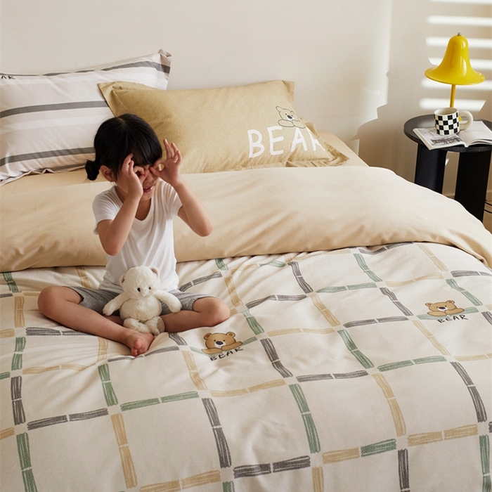 91家纺网 家纺一手货源 找家纺 由丽2025新款卡通磨毛印花四件套（控价券后不低于小号190，标准210，加大225） 可爱熊-绿