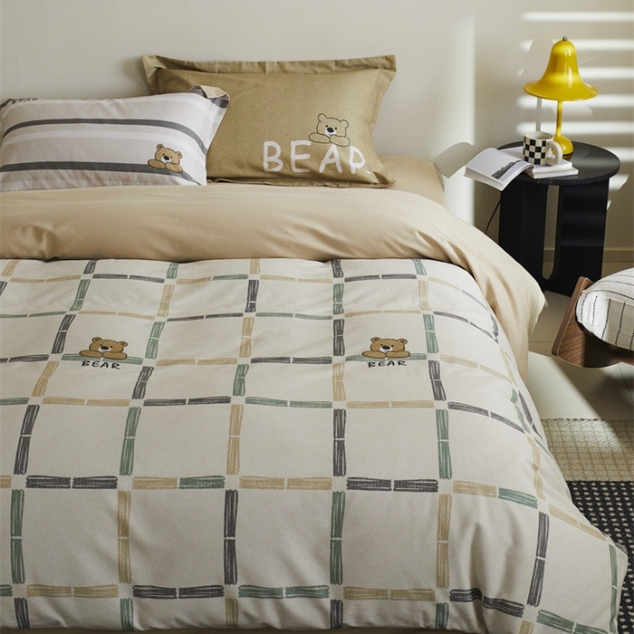 91家纺网 家纺一手货源 找家纺 由丽2025新款卡通磨毛印花四件套（控价券后不低于小号190，标准210，加大225） 可爱熊-绿