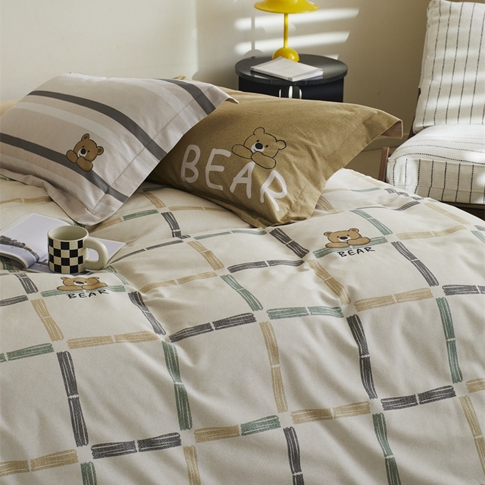 91家纺网 家纺一手货源 找家纺 由丽2025新款卡通磨毛印花四件套（控价券后不低于小号190，标准210，加大225） 可爱熊-绿