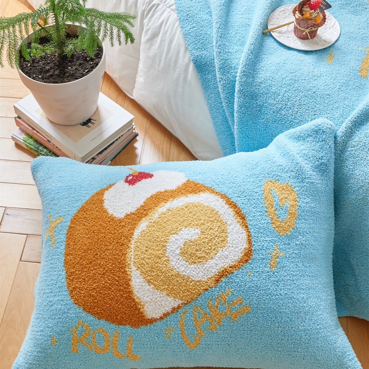 91家纺网 家纺一手货源 找家纺 暖绵绵家纺 2025新款半边绒针织提花枕同款含芯抱枕-甜品点心系列 甜品点心-拉贝瑞同款含芯枕