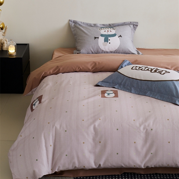 91家纺网 家纺一手货源 找家纺 由丽2025新款卡通磨毛印花四件套（控价券后不低于小号190，标准210，加大225） 圣诞-粉