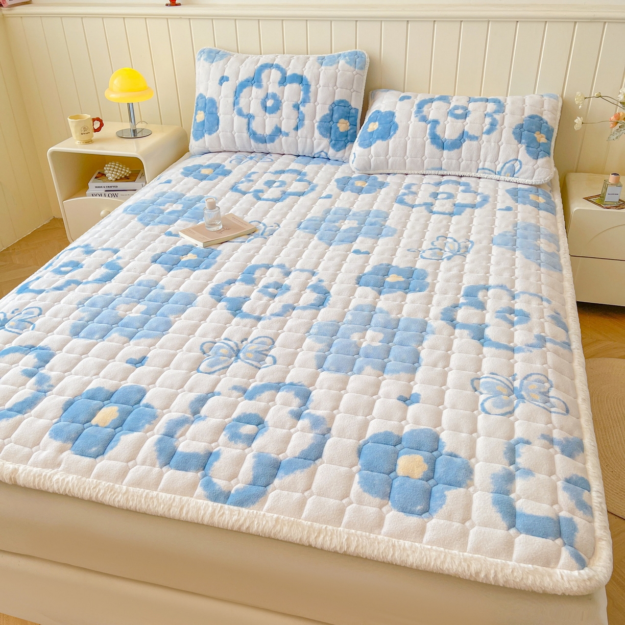 91家纺网 家纺一手货源 找家纺 LIFE.丽芙 2025秋冬新款牛奶绒加厚夹棉床垫床护垫单件印花卡通小清新床褥床垫子三件套 花恋