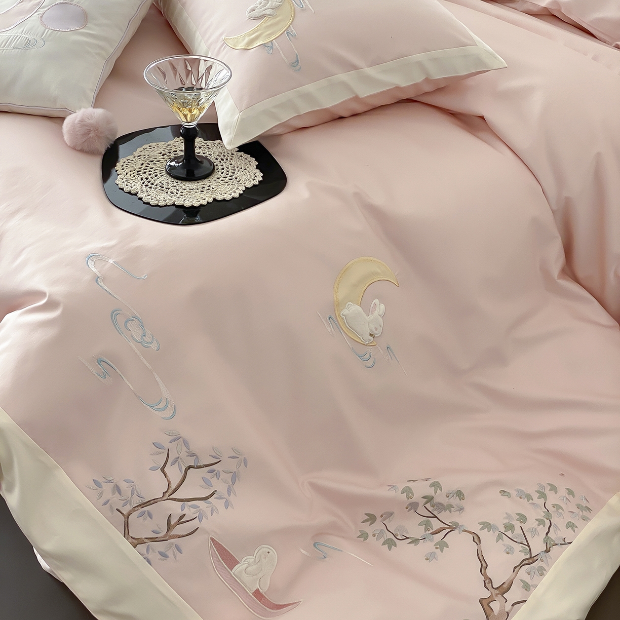 91家纺网 家纺一手货源 找家纺 （总）MIU缪家居 2025新款100支全棉亲肤四件套-喜乐兔