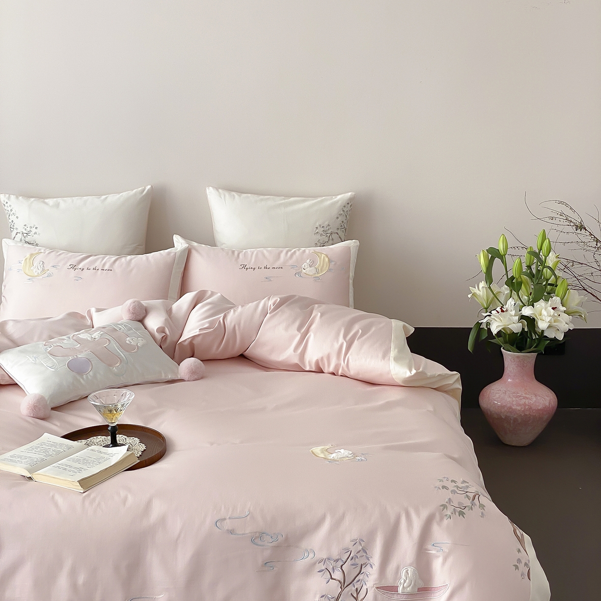 91家纺网 家纺一手货源 找家纺 MIU缪家居 2025新款100支全棉亲肤四件套-喜乐兔 喜乐兔-粉