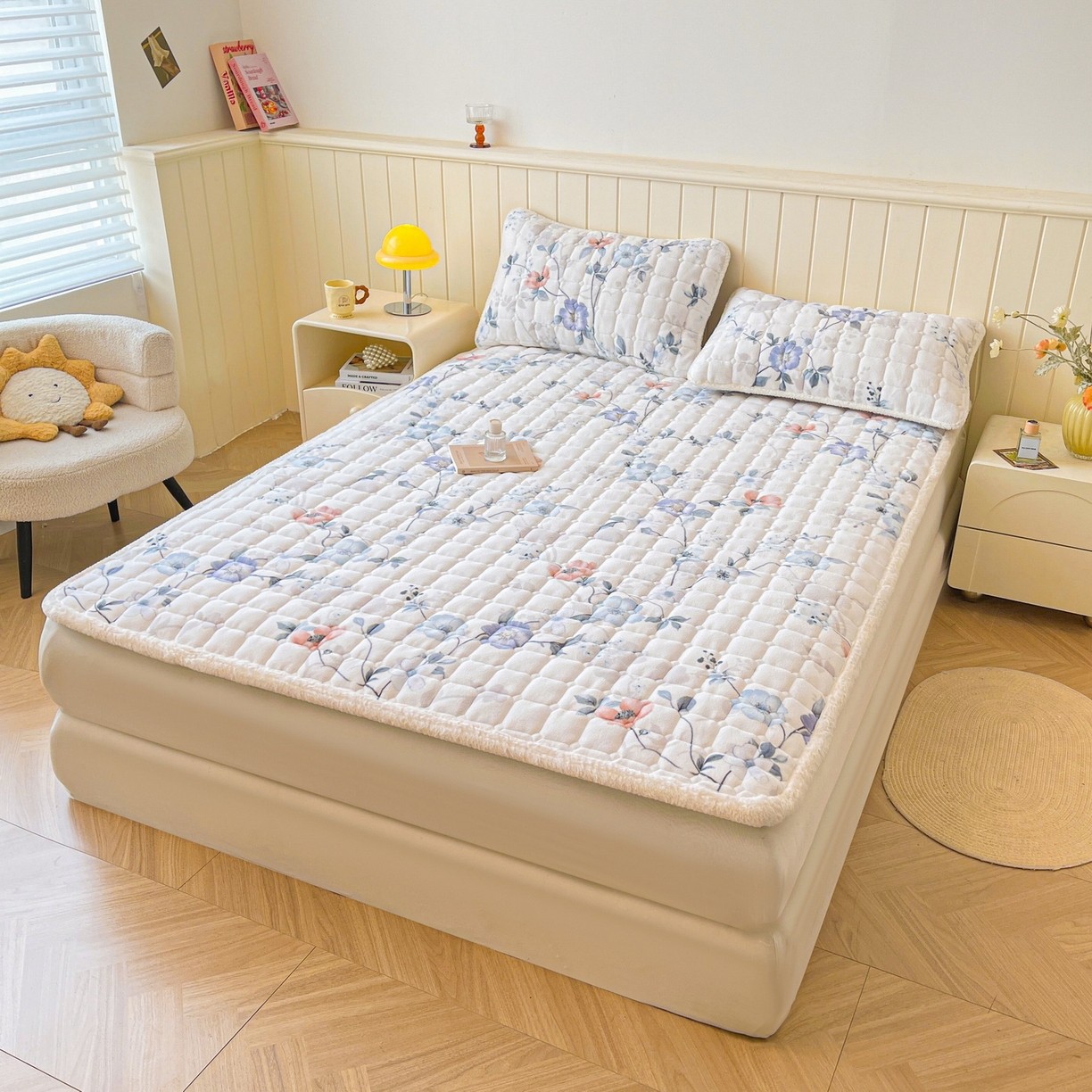 91家纺网 家纺一手货源 找家纺 LIFE.丽芙 2025秋冬新款牛奶绒加厚夹棉床垫床护垫单件印花卡通小清新床褥床垫子三件套 司藤