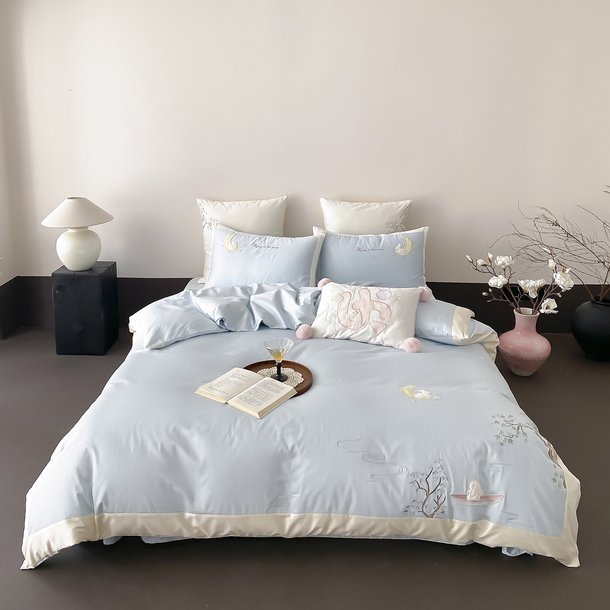 91家纺网 家纺一手货源 找家纺 MIU缪家居 2025新款100支全棉亲肤四件套-喜乐兔 喜乐兔-蓝