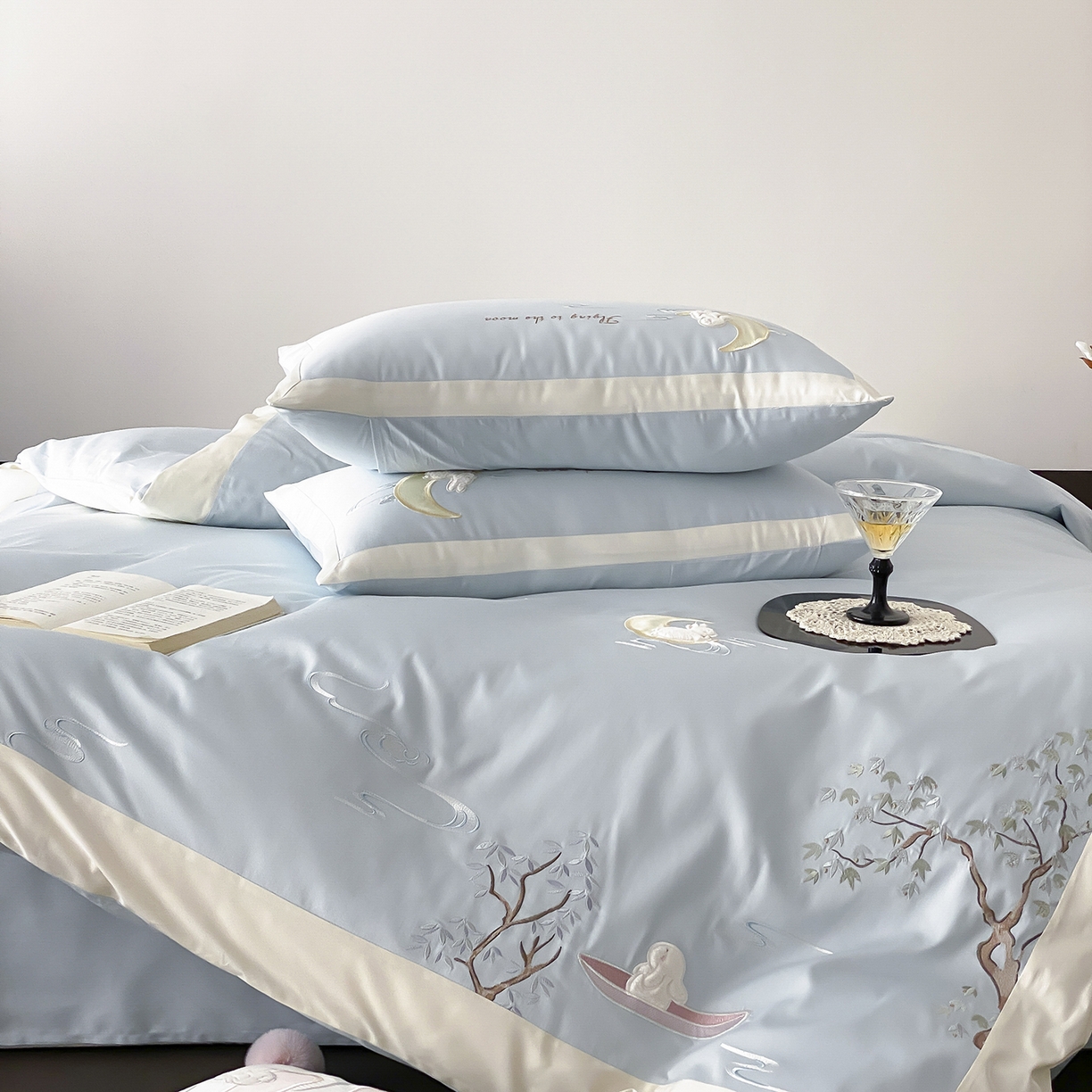 91家纺网 家纺一手货源 找家纺 MIU缪家居 2025新款100支全棉亲肤四件套-喜乐兔 喜乐兔-蓝