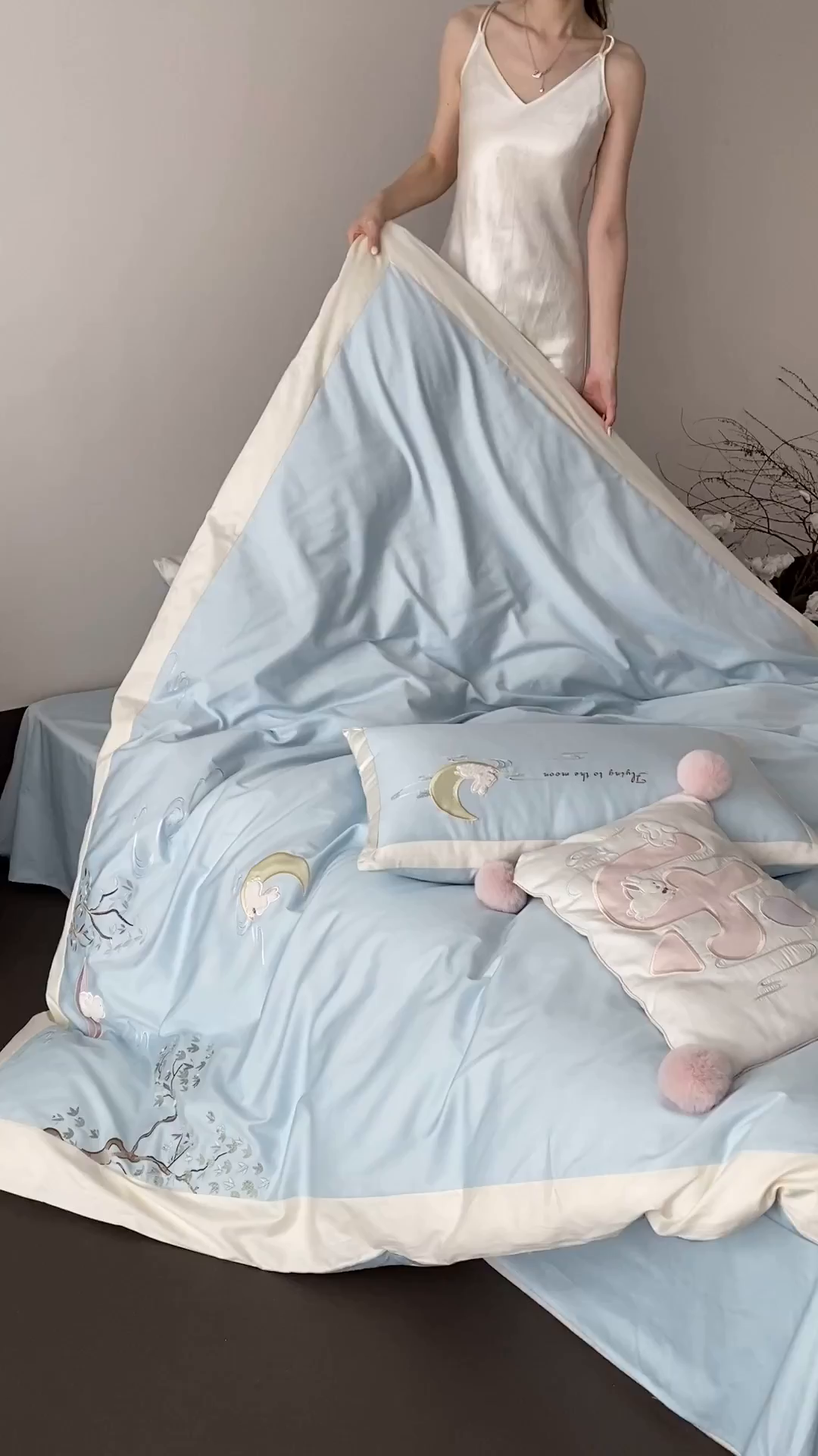 91家纺网 家纺一手货源 找家纺 MIU缪家居 2025新款100支全棉亲肤四件套-喜乐兔 喜乐兔-蓝