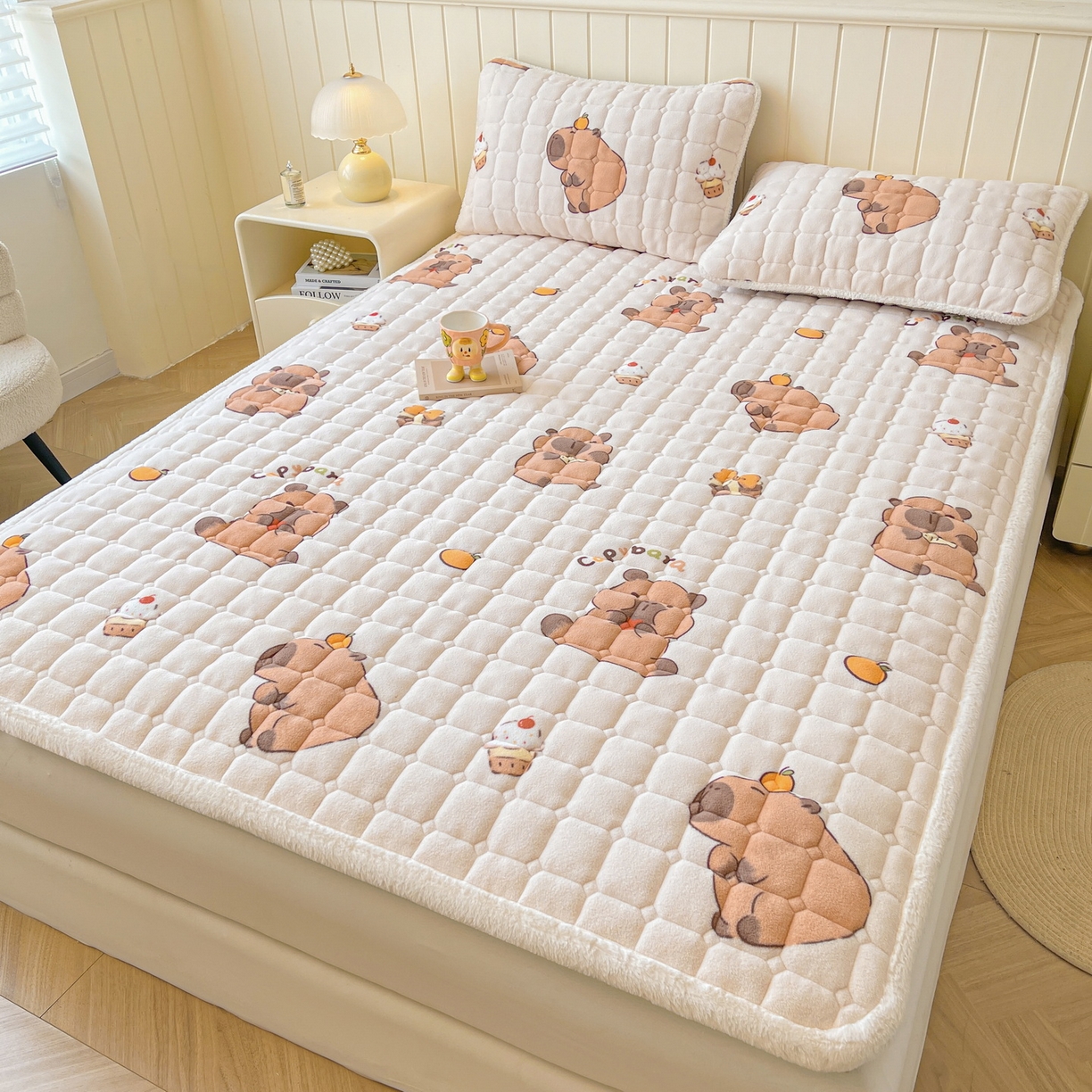 91家纺网 家纺一手货源 找家纺 LIFE.丽芙 2025秋冬新款牛奶绒加厚夹棉床垫床护垫单件印花卡通小清新床褥床垫子三件套 麦麦卡皮