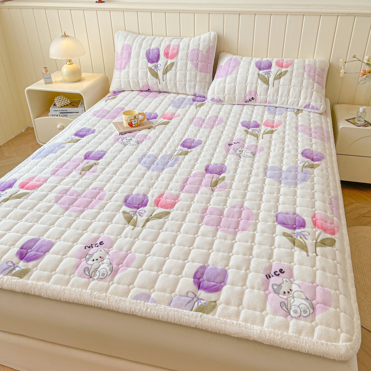 91家纺网 家纺一手货源 找家纺 LIFE.丽芙 2025秋冬新款牛奶绒加厚夹棉床垫床护垫单件印花卡通小清新床褥床垫子三件套 花语