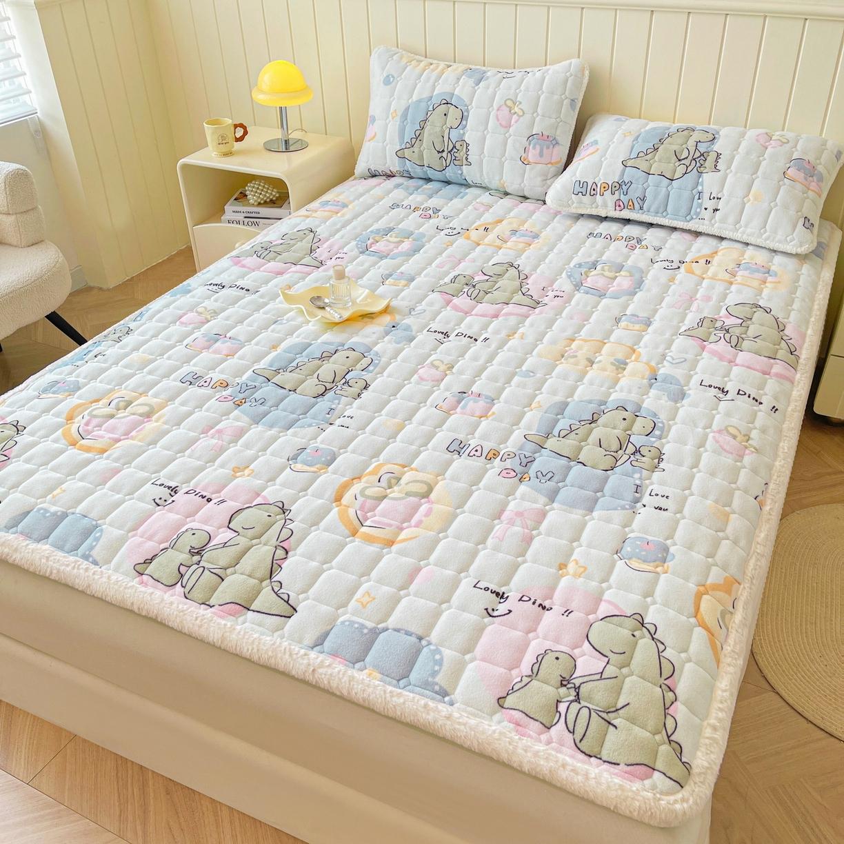 91家纺网 家纺一手货源 找家纺 LIFE.丽芙 2025秋冬新款牛奶绒加厚夹棉床垫床护垫单件印花卡通小清新床褥床垫子三件套 恐龙宝宝