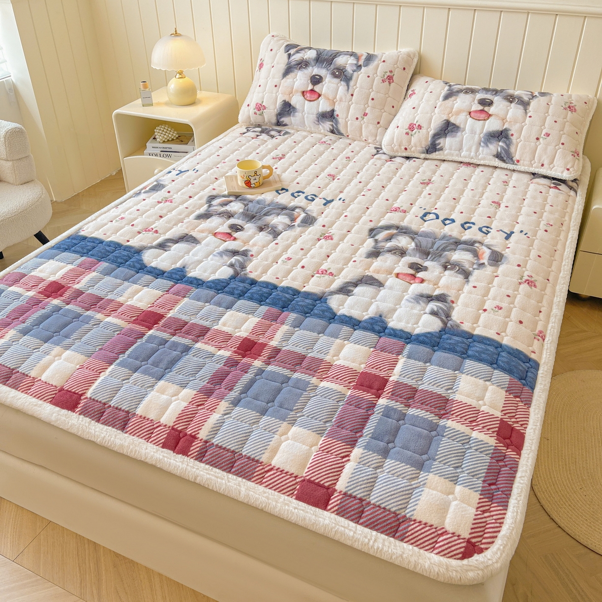 91家纺网 家纺一手货源 找家纺 LIFE.丽芙 2025秋冬新款牛奶绒加厚夹棉床垫床护垫单件印花卡通小清新床褥床垫子三件套 修狗