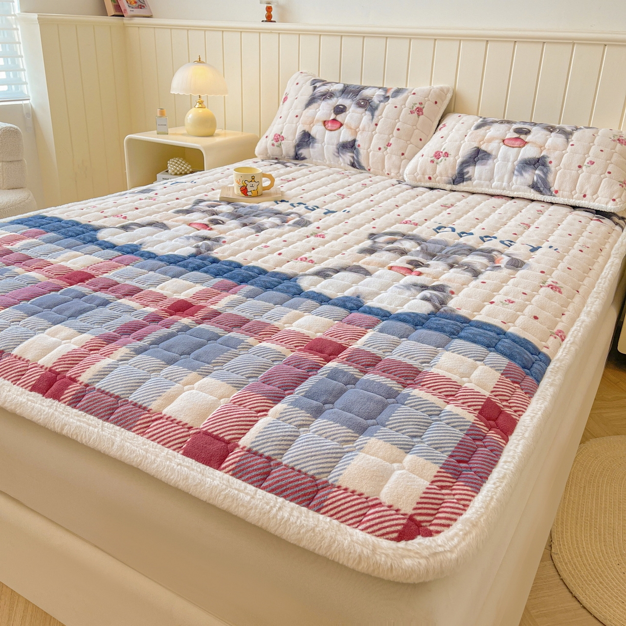 91家纺网 家纺一手货源 找家纺 LIFE.丽芙 2025秋冬新款牛奶绒加厚夹棉床垫床护垫单件印花卡通小清新床褥床垫子三件套 修狗