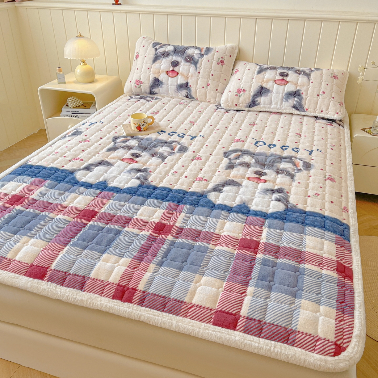 91家纺网 家纺一手货源 找家纺 LIFE.丽芙 2025秋冬新款牛奶绒加厚夹棉床垫床护垫单件印花卡通小清新床褥床垫子三件套 修狗