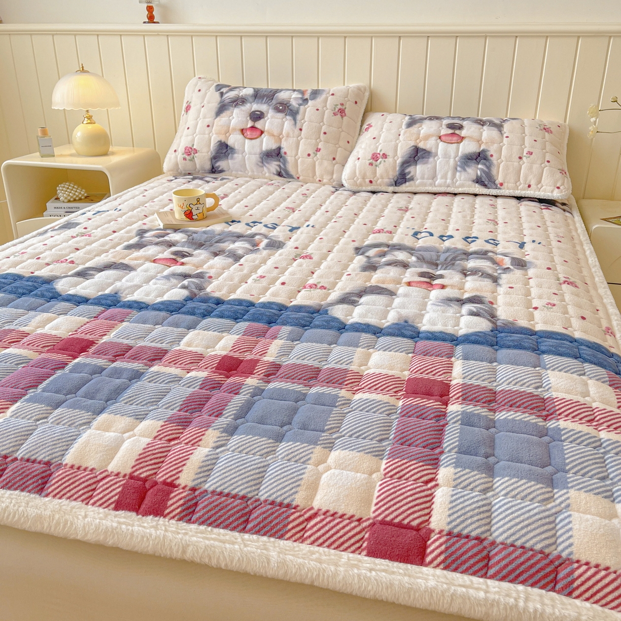 91家纺网 家纺一手货源 找家纺 LIFE.丽芙 2025秋冬新款牛奶绒加厚夹棉床垫床护垫单件印花卡通小清新床褥床垫子三件套 修狗