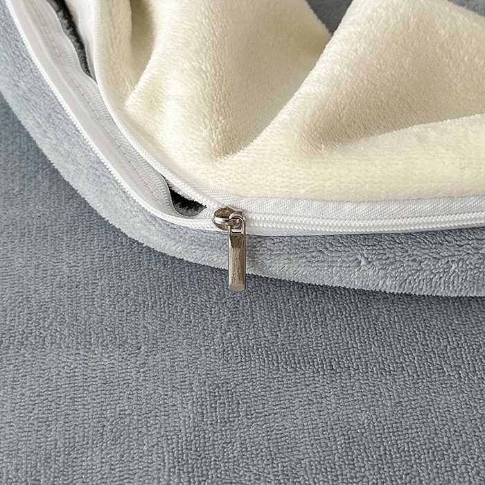 91家纺网 家纺一手货源 找家纺 畅畅家纺 2025新款冬季加厚牛奶绒刺绣加绒保暖四件套-山茶花系列 山茶花-灰色