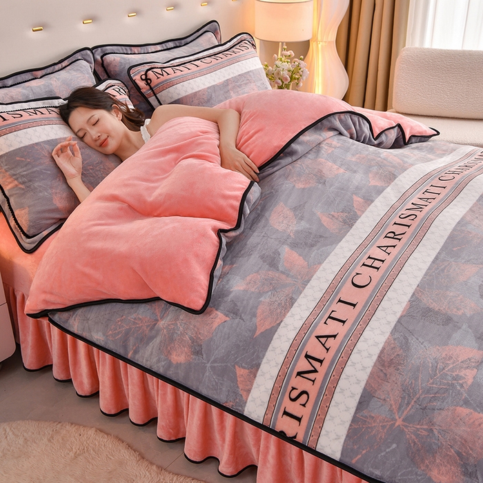 91家纺网 家纺一手货源 找家纺 赛丽雅 2025新款牛奶绒床裙四件套8-9斤法莱绒直播爆款日产2万套 倾心