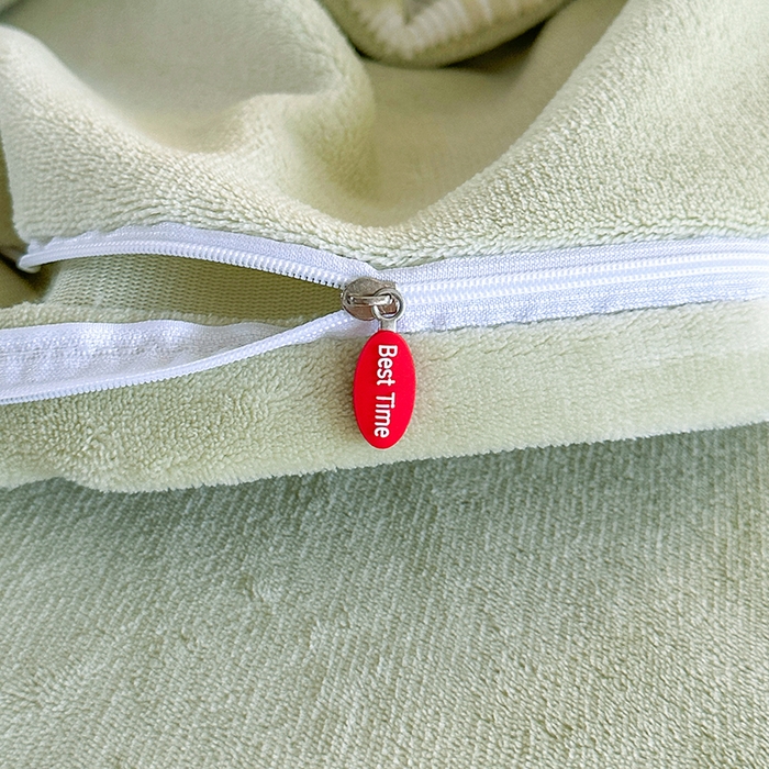 91家纺网 家纺一手货源 找家纺 畅畅家纺 2025新款高克重织带款冬季保暖牛奶绒雕花床单四件套 枫叶-绿