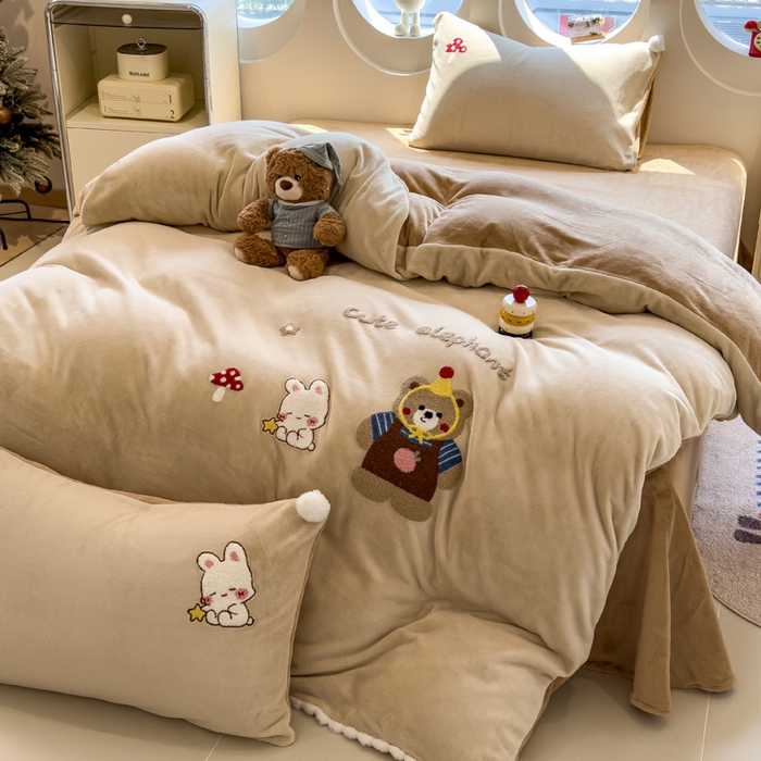 91家纺网 家纺一手货源 找家纺 （总）席世家 2025新款230g全工艺牛奶绒毛球毛巾绣四件套