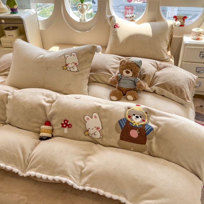 席世家 2025新款230g全工艺牛奶绒毛球毛巾绣四件套 好朋友