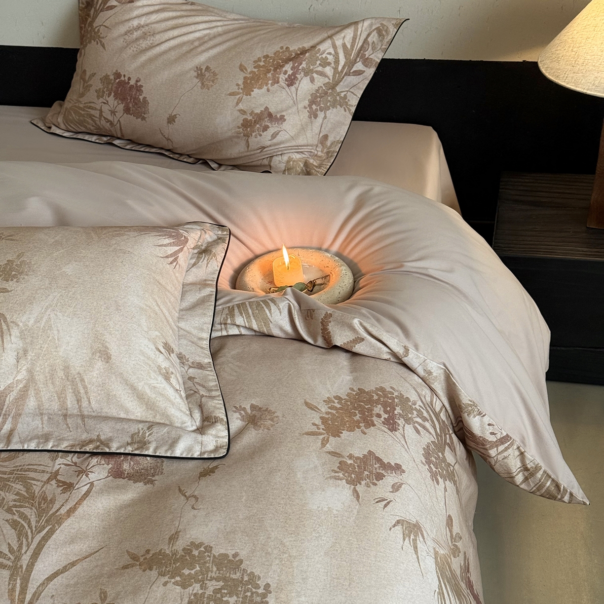 91家纺网 家纺一手货源 找家纺 （总）鹿班家居 2025新款秋冬款100S全棉磨毛数码印花系列四件套-千里烟波（标准会员-20元）