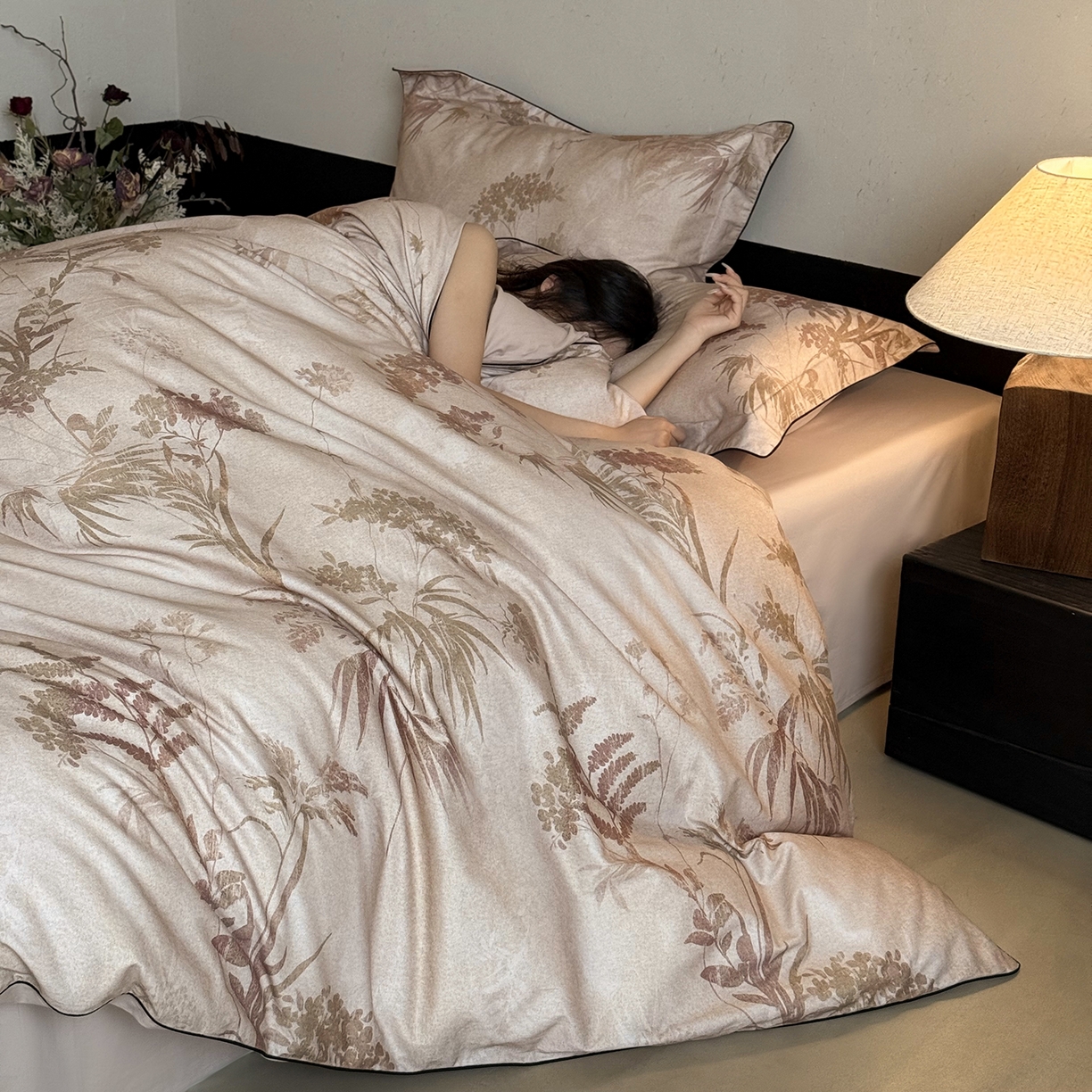 91家纺网 家纺一手货源 找家纺 （总）鹿班家居 2025新款秋冬款100S全棉磨毛数码印花系列四件套-千里烟波（标准会员-20元）