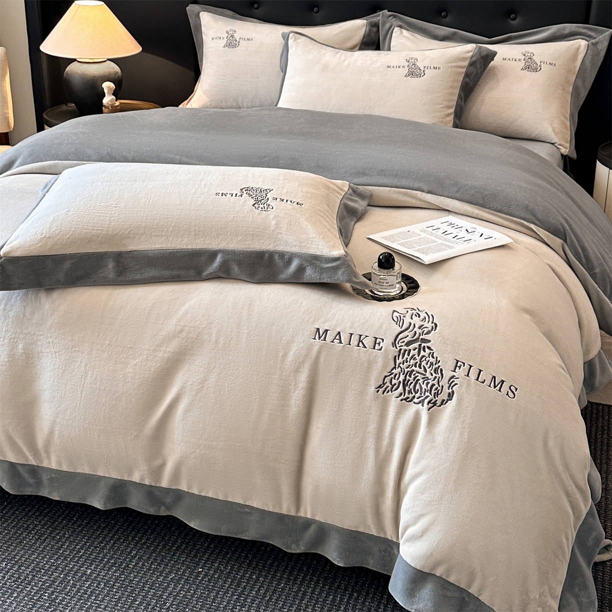 91家纺网 家纺一手货源 找家纺 笙意家纺 2025新款A类牛奶绒加厚卡通刺绣四件套-旺仔 旺仔-山灰+中灰