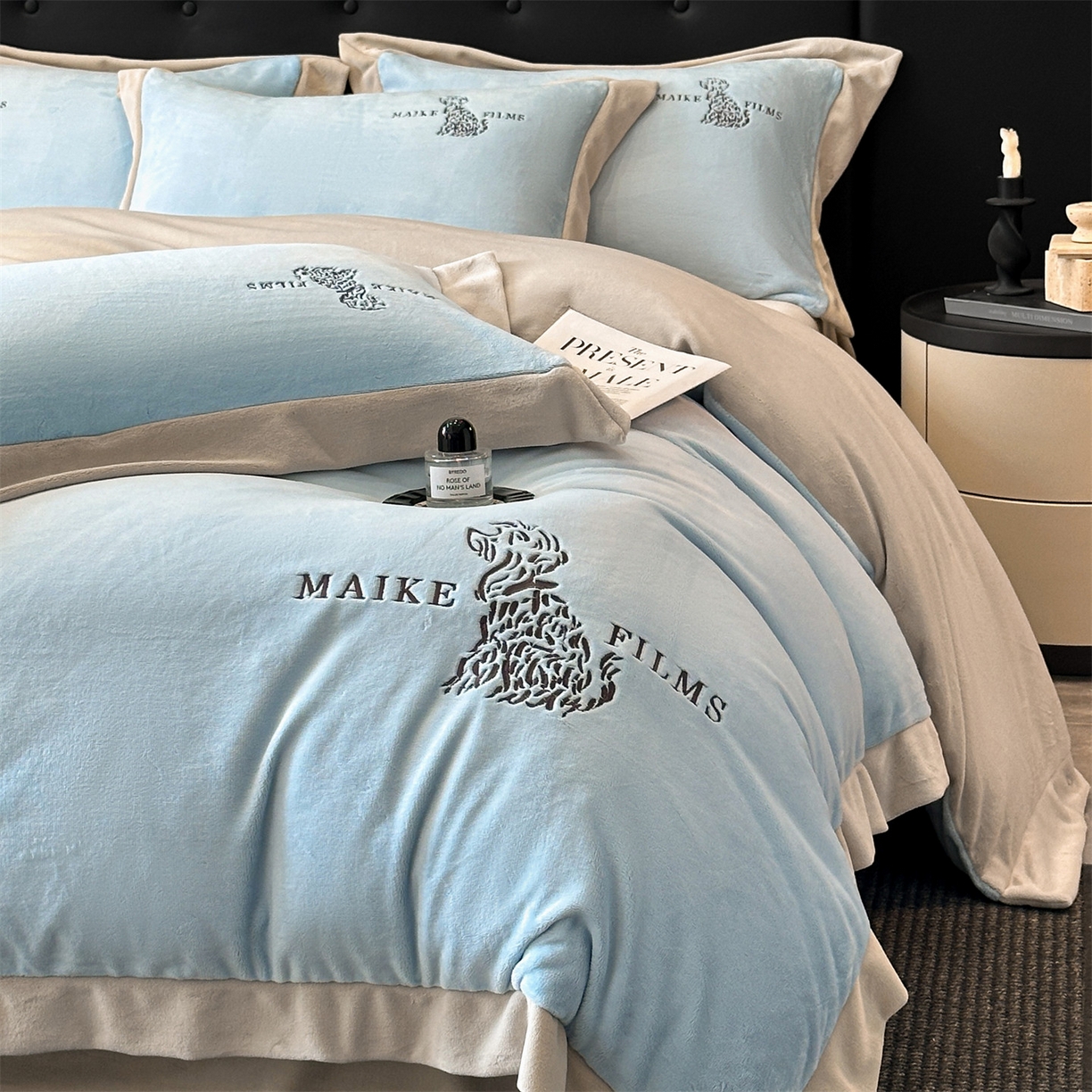 91家纺网 家纺一手货源 找家纺 笙意家纺 2025新款A类牛奶绒加厚卡通刺绣四件套-旺仔 旺仔-婴儿蓝+山灰