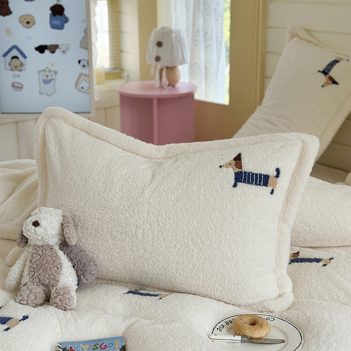 91家纺网 家纺一手货源 找家纺 萝莉家纺 2025新款加厚泰迪绒毛巾绣四件套 可爱狗米白