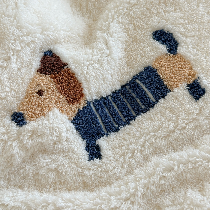 91家纺网 家纺一手货源 找家纺 萝莉家纺 2025新款加厚泰迪绒毛巾绣四件套 可爱狗米白