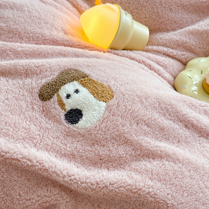 91家纺网 家纺一手货源 找家纺 萝莉家纺 2025新款加厚泰迪绒毛巾绣四件套 礼帽狗