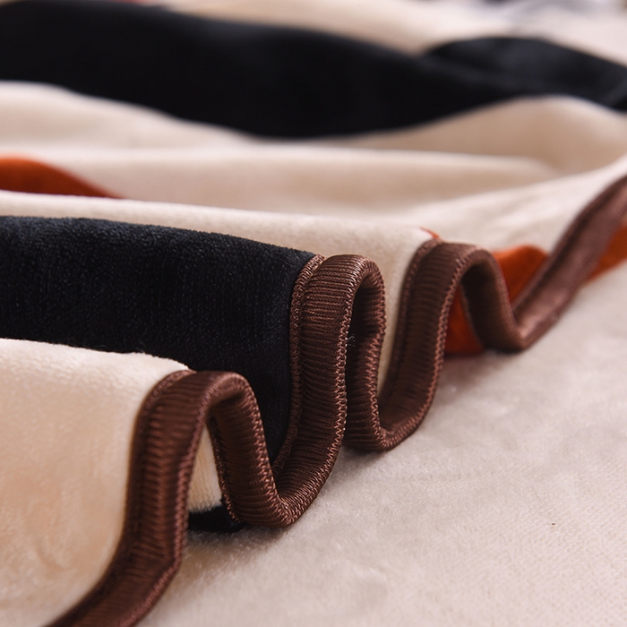 91家纺网 家纺一手货源 找家纺 赛丽雅 2025新款牛奶绒床裙四件套8-9斤法莱绒直播爆款日产2万套 裸婚时代