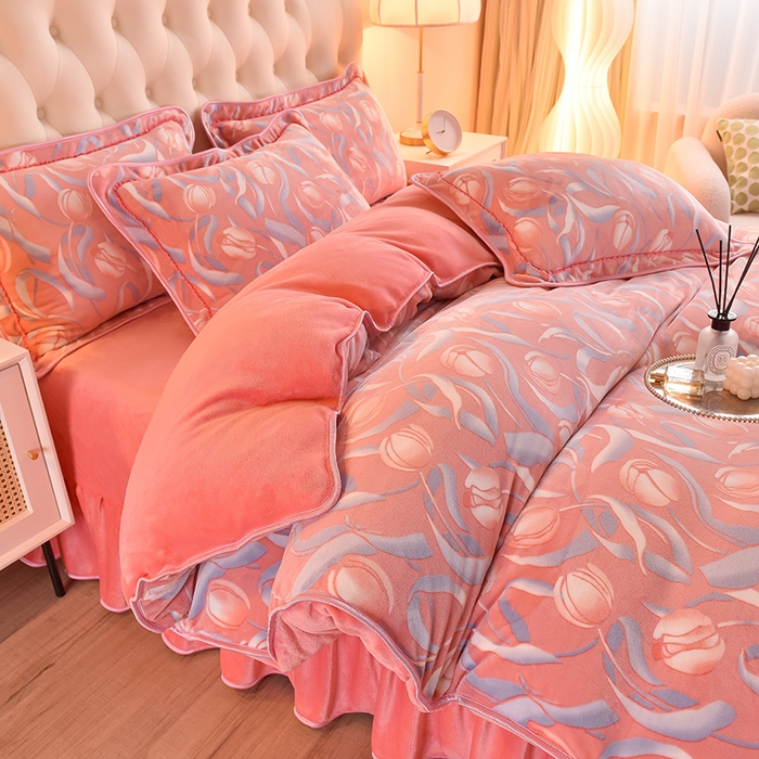 91家纺网 家纺一手货源 找家纺 赛丽雅 2025新款牛奶绒床裙四件套8-9斤法莱绒直播爆款日产2万套 郁金香 