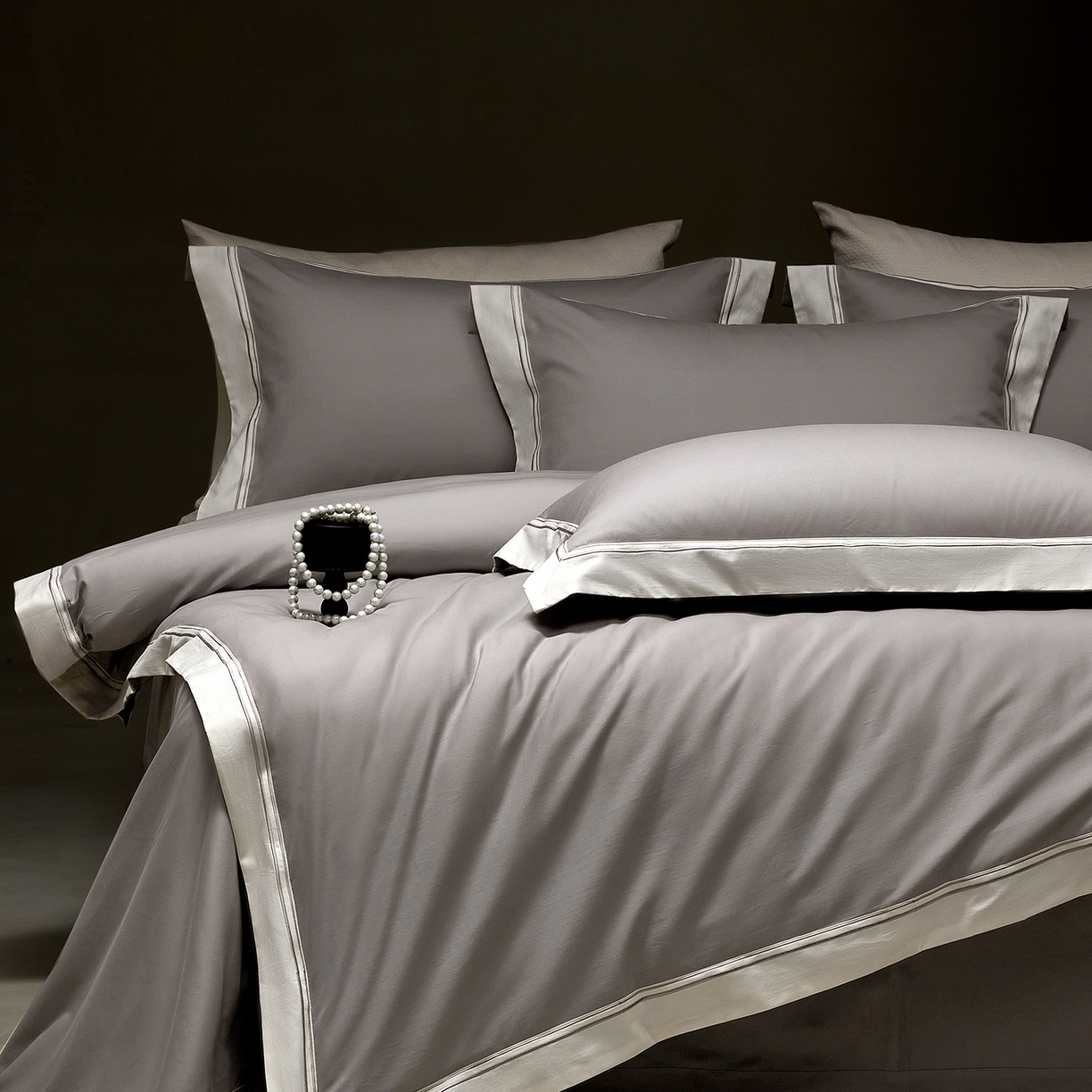 91家纺网 家纺一手货源 找家纺 （总）佳汐蓝家纺 2025新款100支全棉色织提花臻棉绣花四件套-利雅系列