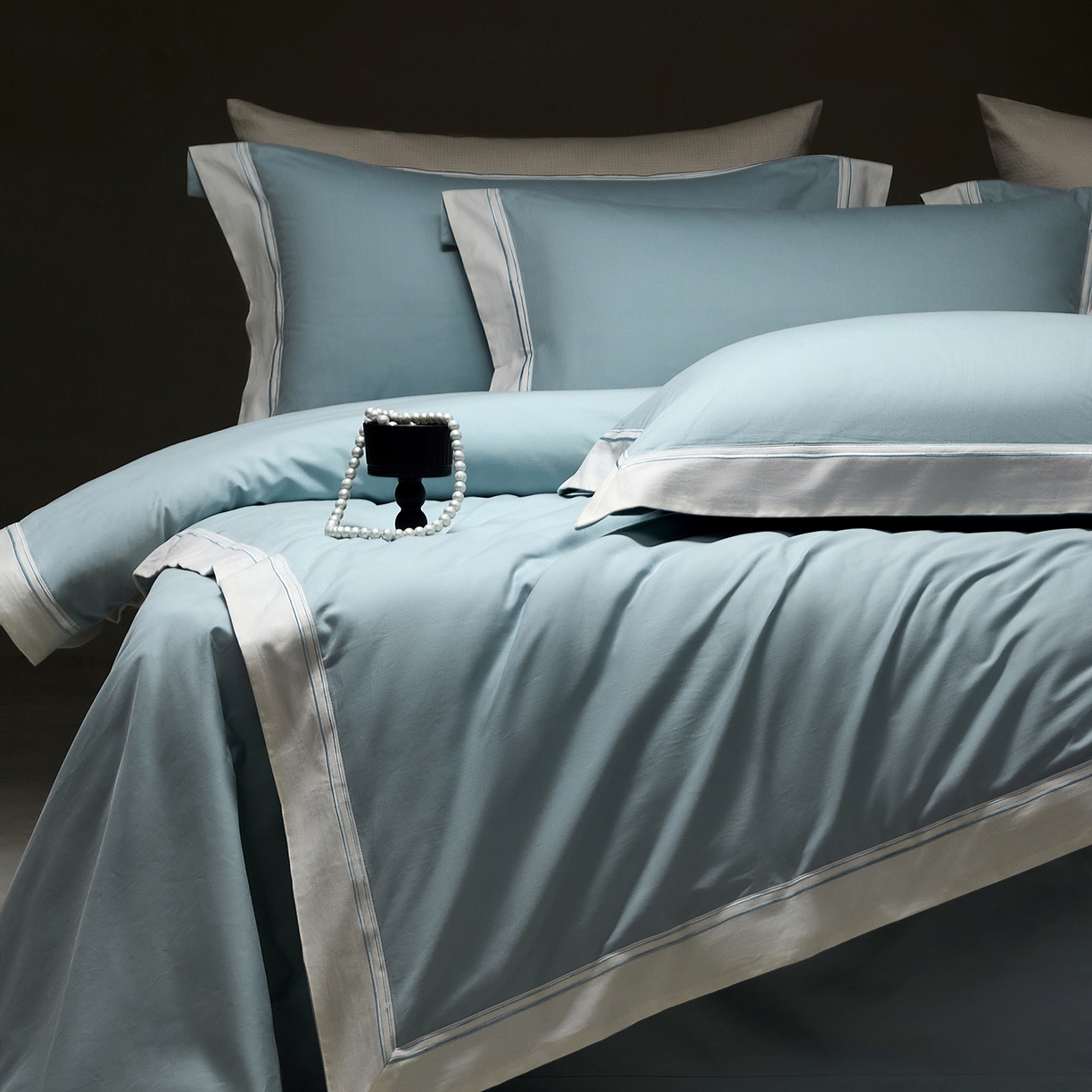 91家纺网 家纺一手货源 找家纺 佳汐蓝家纺 2025新款100支全棉色织提花臻棉绣花四件套-利雅系列 利雅-莫奈蓝