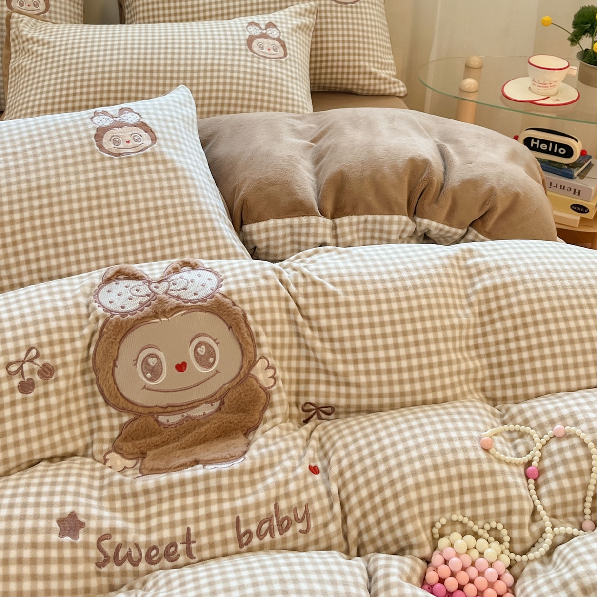 91家纺网 家纺一手货源 找家纺 （总）沐慕 2025新款200克牛奶绒贴布绣四件套