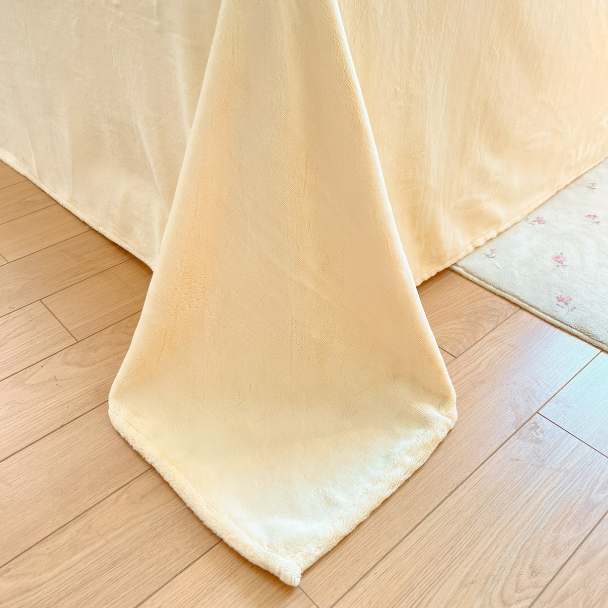 91家纺网 家纺一手货源 找家纺 沐慕 2025新款200克牛奶绒贴布绣四件套 粉嫩淑女喵