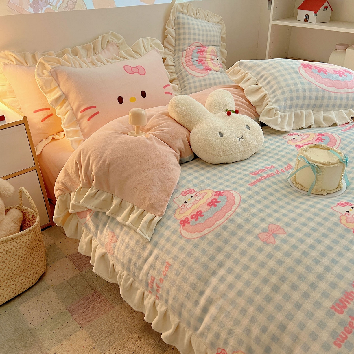 91家纺网 家纺一手货源 找家纺 （总）沐慕 2025新款高克重花边款牛奶绒四件套