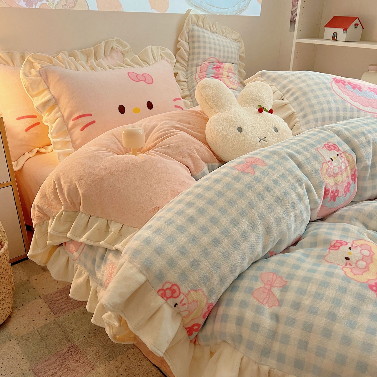 91家纺网 家纺一手货源 找家纺 （总）沐慕 2025新款高克重花边款牛奶绒四件套