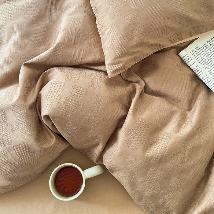 91家纺网 家纺一手货源 找家纺 菡宝 2025新款全棉纯棉色织小提花四件套支持定制定做尺寸 暴力熊卡其