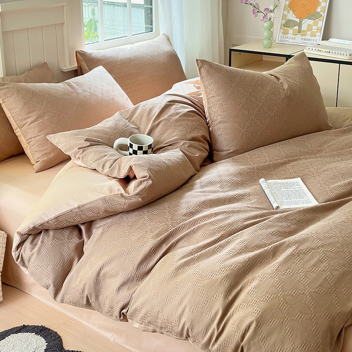 91家纺网 家纺一手货源 找家纺 菡宝 2025新款全棉纯棉色织小提花四件套支持定制定做尺寸 四叶草卡其