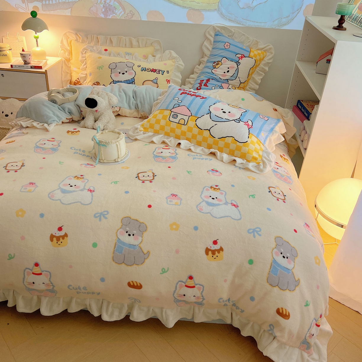 91家纺网 家纺一手货源 找家纺 沐慕 2025新款高克重花边款牛奶绒四件套 花边-哈宁小狗