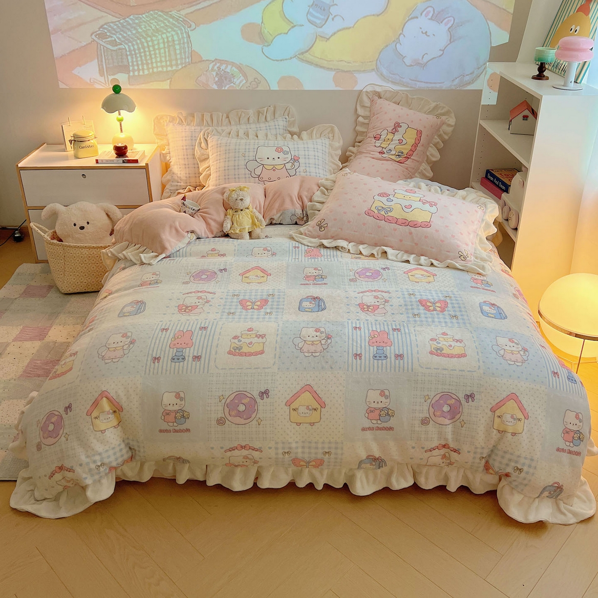 91家纺网 家纺一手货源 找家纺 沐慕 2025新款高克重花边款牛奶绒四件套 花边-蓝块猫咪酱