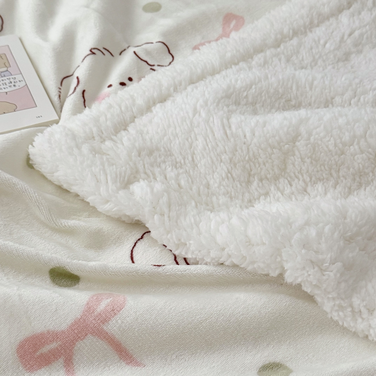 91家纺网 家纺一手货源 找家纺 大元 2025新款ins加厚小清新牛奶绒羊羔绒毛毯午睡毯沙发盖毯 线条小狗